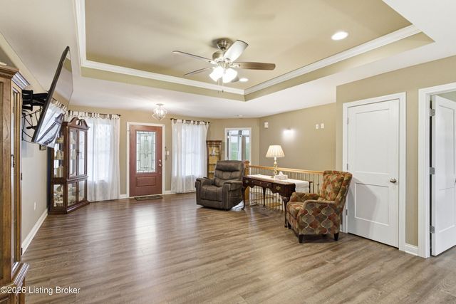 738 Mike Brown Ln, Taylorsville, KY 40071