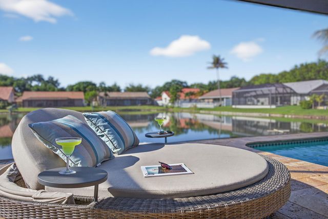 10750 NW 18th Place, Plantation, FL 33322