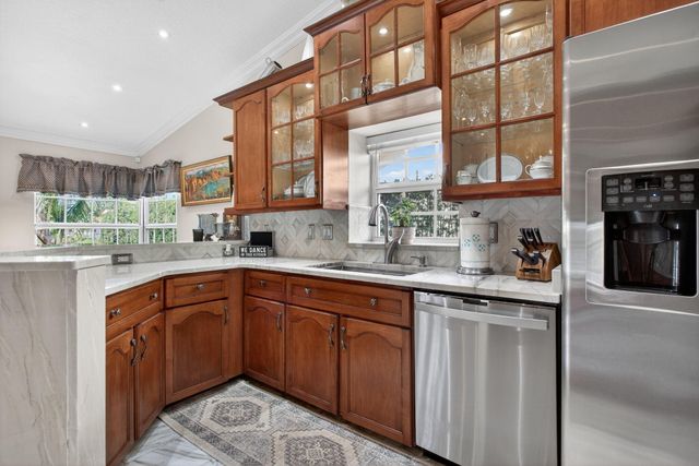 10750 NW 18th Place, Plantation, FL 33322