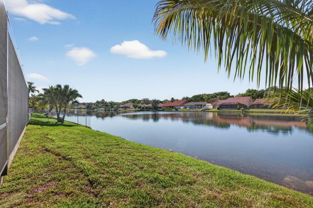 10750 NW 18th Place, Plantation, FL 33322