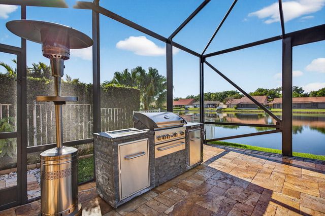 10750 NW 18th Place, Plantation, FL 33322