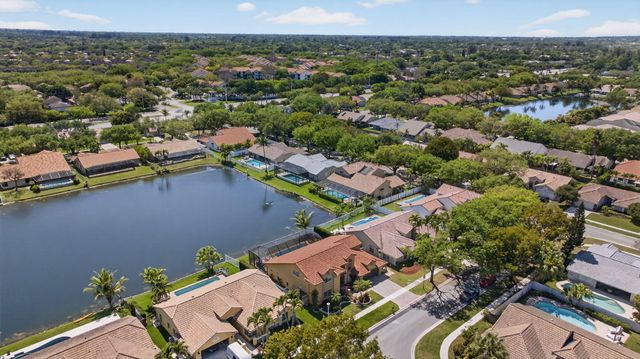 10750 NW 18th Place, Plantation, FL 33322