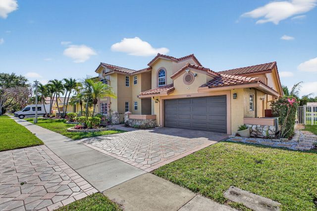 10750 NW 18th Place, Plantation, FL 33322
