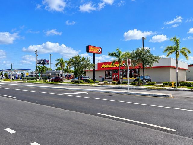 11700 NW 7th Avenue, Miami, FL 33168