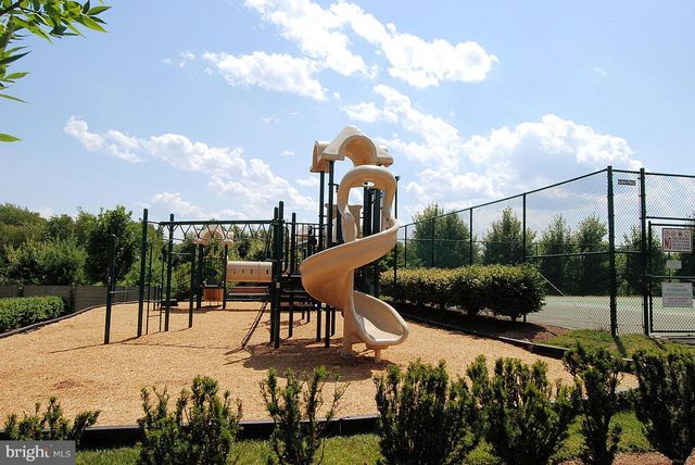 350 TANNERY DR, Gaithersburg, MD 20878