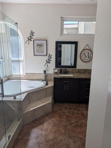 5029 W Fir Avenue, Fresno, CA 93722