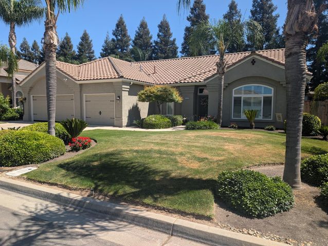 5029 W Fir Avenue, Fresno, CA 93722