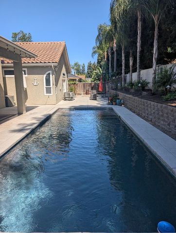 5029 W Fir Avenue, Fresno, CA 93722