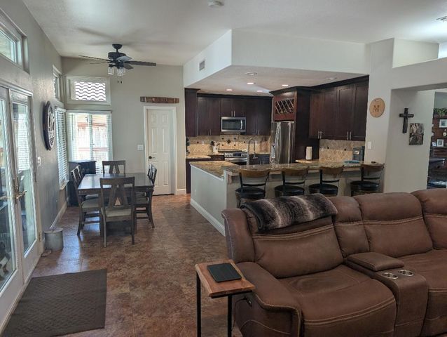 5029 W Fir Avenue, Fresno, CA 93722