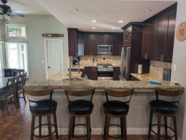 5029 W Fir Avenue, Fresno, CA 93722