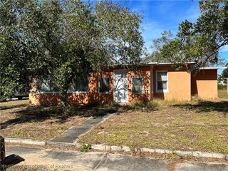604 Woodlawn Drive, Sebring, FL 33870