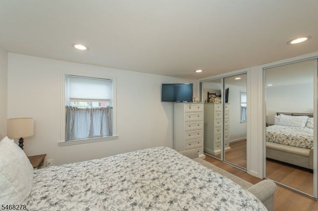 33 Mountain Ave, Hanover Twp., NJ 07927