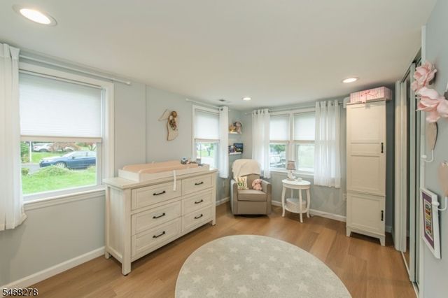 33 Mountain Ave, Hanover Twp., NJ 07927