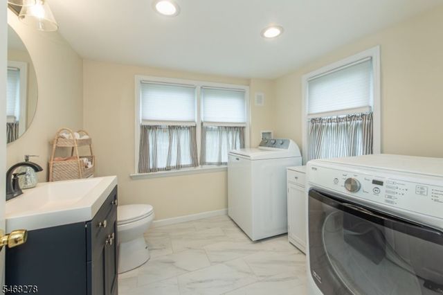 33 Mountain Ave, Hanover Twp., NJ 07927