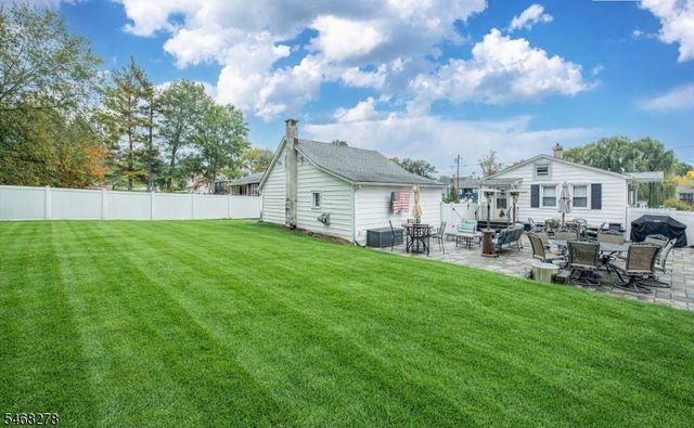 33 Mountain Ave, Hanover Twp., NJ 07927