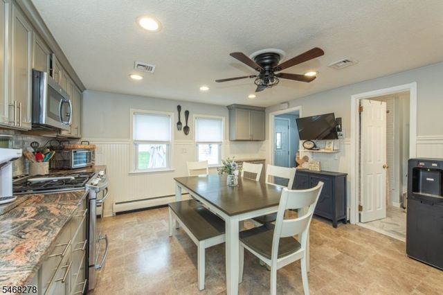 33 Mountain Ave, Hanover Twp., NJ 07927