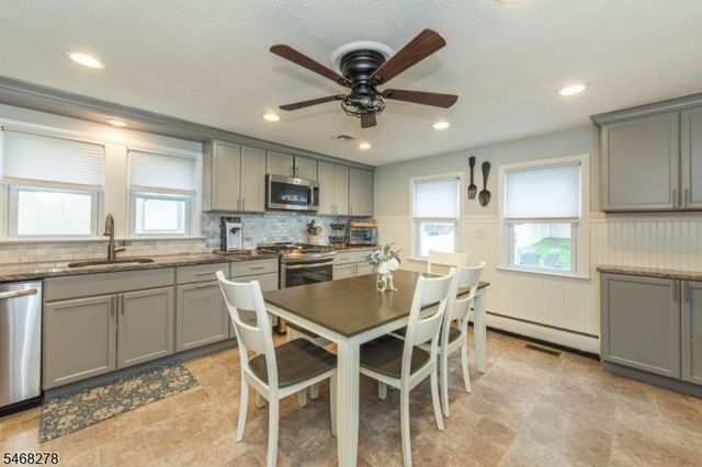 33 Mountain Ave, Hanover Twp., NJ 07927