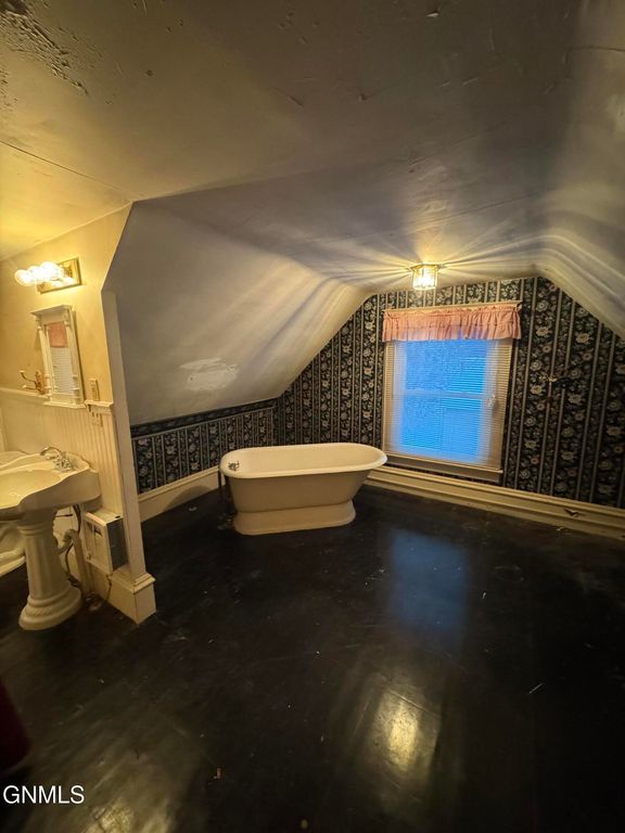 18 1st Street NE, Crosby, ND 58730 photo 21