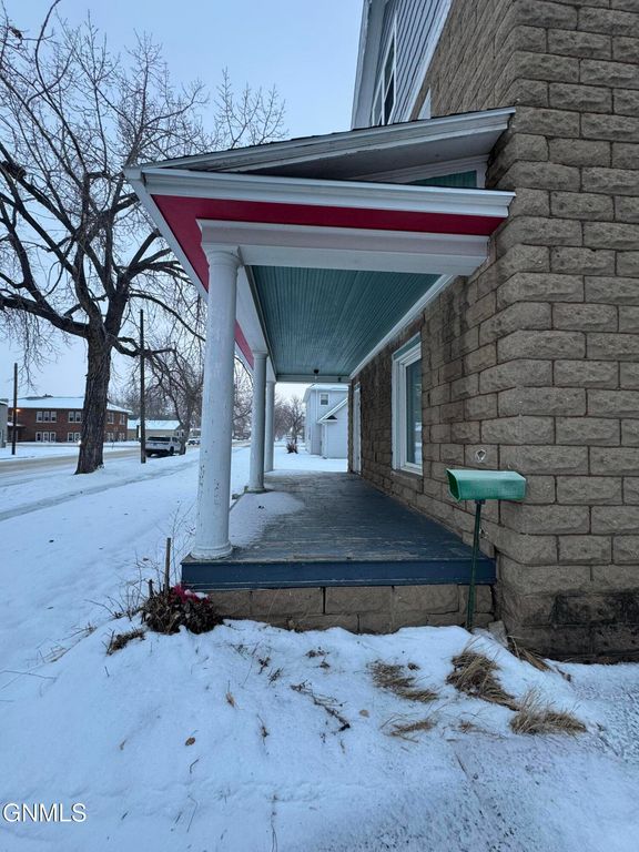 18 1st Street NE, Crosby, ND 58730 photo 3