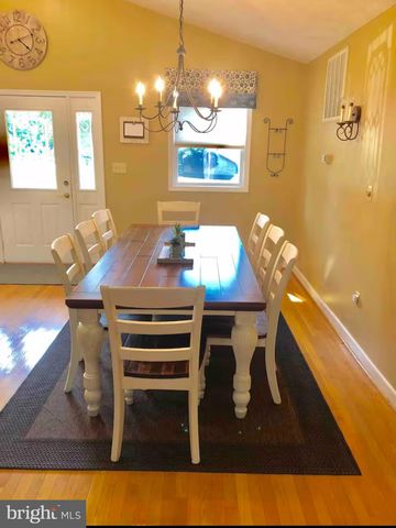 6215 CONNIE LN, Mineral, VA 23117