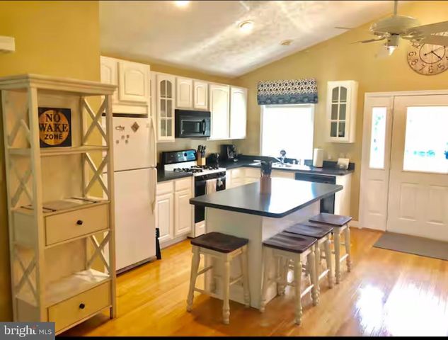 6215 CONNIE LN, Mineral, VA 23117