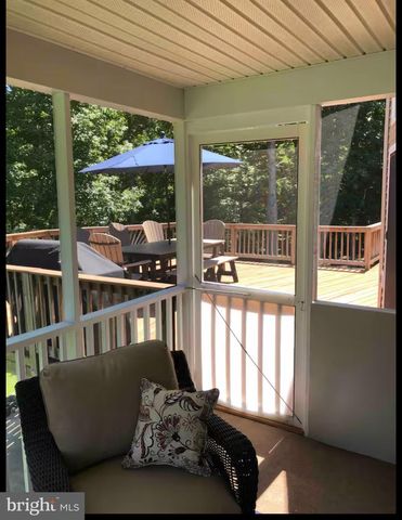 6215 CONNIE LN, Mineral, VA 23117