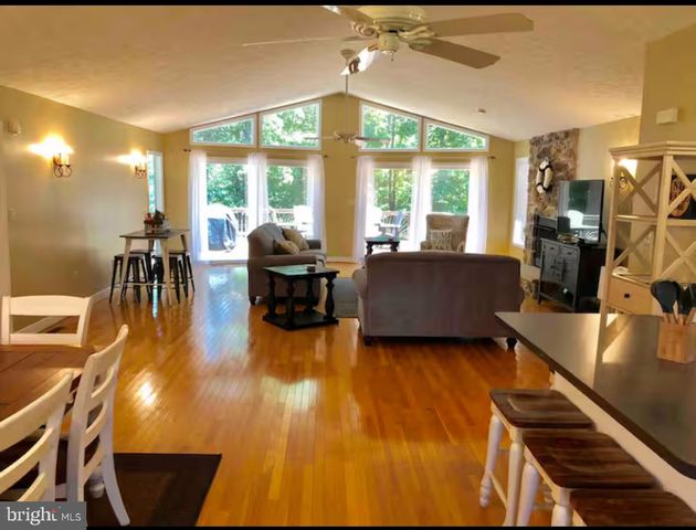 6215 CONNIE LN, Mineral, VA 23117