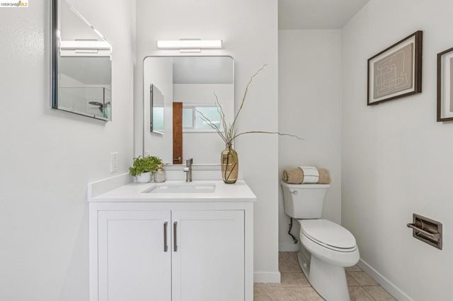 1545 Summit Rd, Berkeley, CA 94708