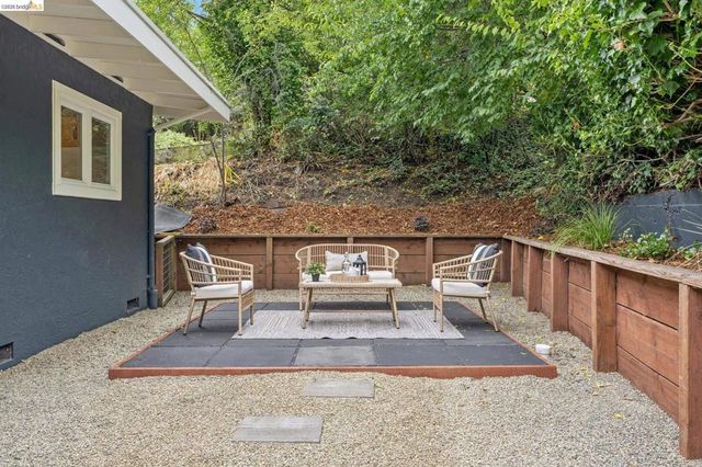 1545 Summit Rd, Berkeley, CA 94708