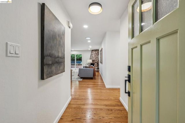1545 Summit Rd, Berkeley, CA 94708