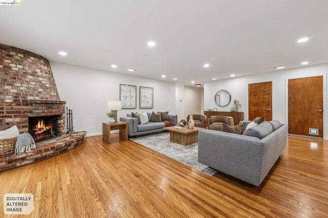 1545 Summit Rd, Berkeley, CA 94708