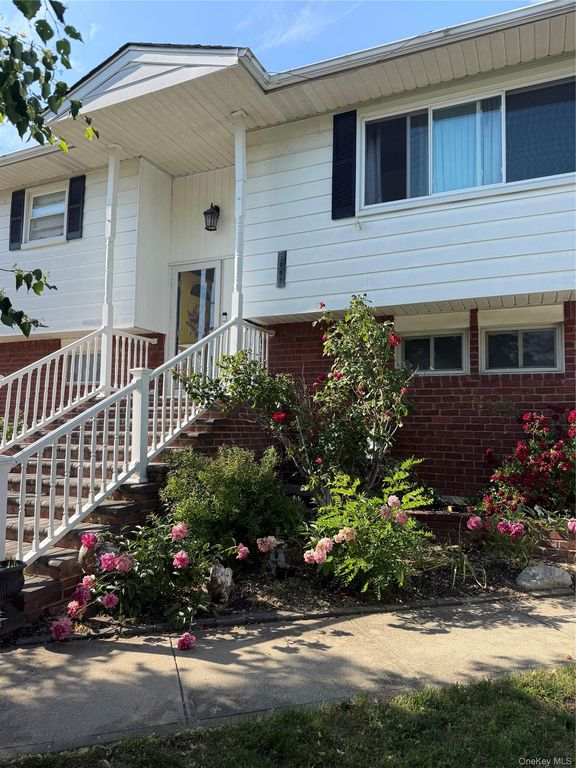 3009 Fishermans Road, Baldwin, NY 11510