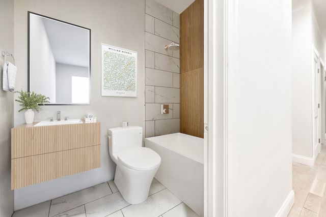 2923 N Southport Avenue 4, Chicago, IL 60657