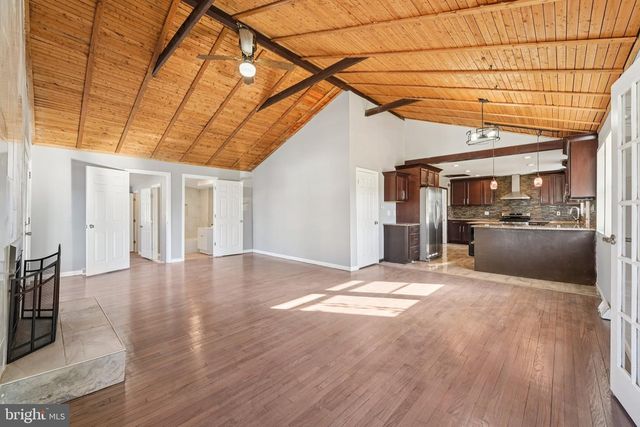 144 E ARBOR AVE, Vineland, NJ 08360