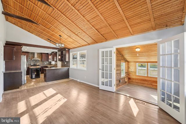 144 E ARBOR AVE, Vineland, NJ 08360