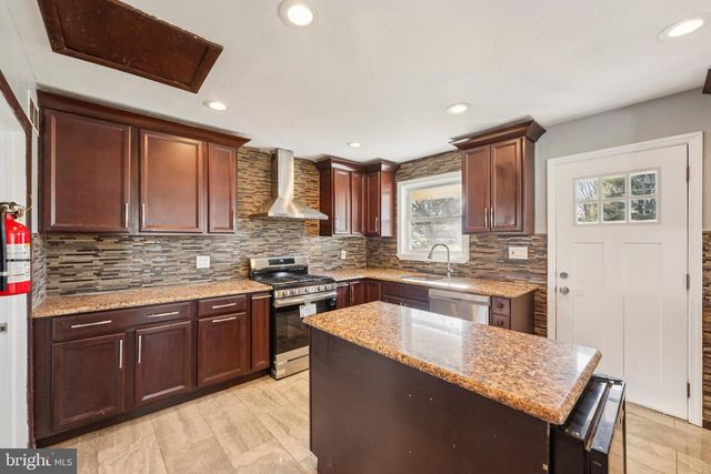 144 E ARBOR AVE, Vineland, NJ 08360