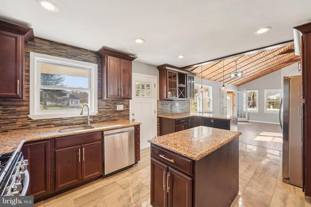 144 E ARBOR AVE, Vineland, NJ 08360