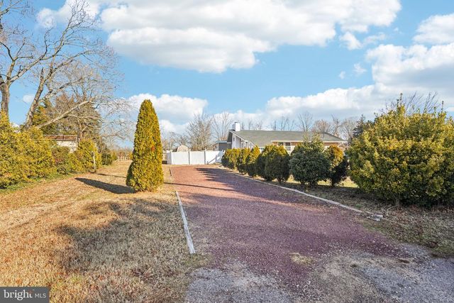 144 E ARBOR AVE, Vineland, NJ 08360