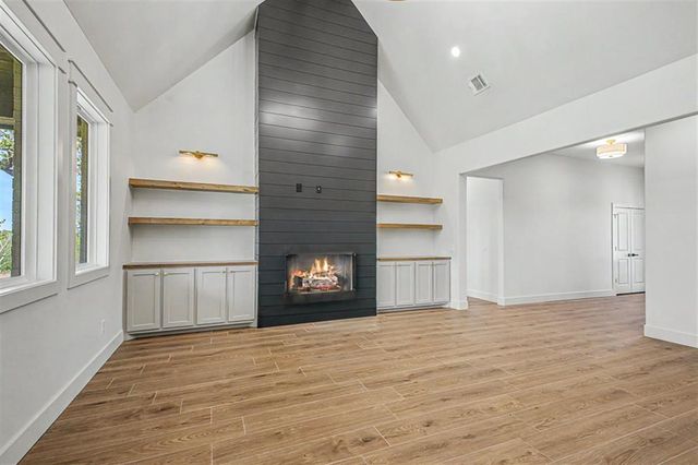 3072 Road Runner Court, Guthrie, OK 73044