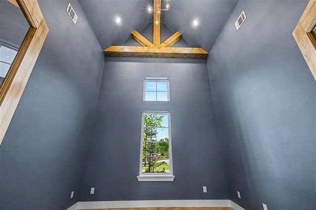 3072 Road Runner Court, Guthrie, OK 73044