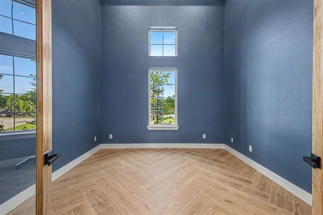 3072 Road Runner Court, Guthrie, OK 73044