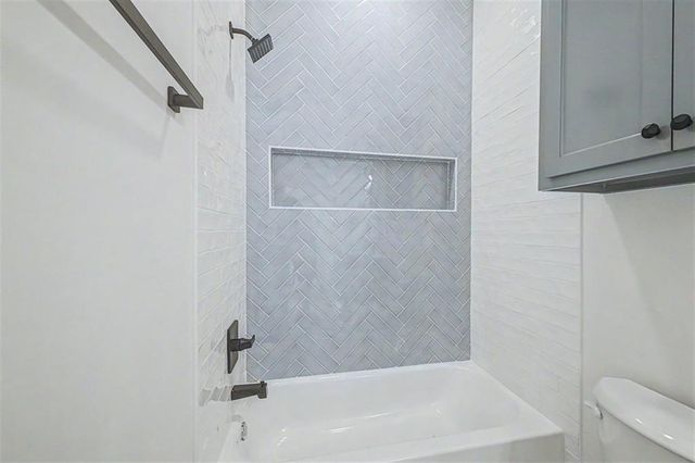 3072 Road Runner Court, Guthrie, OK 73044