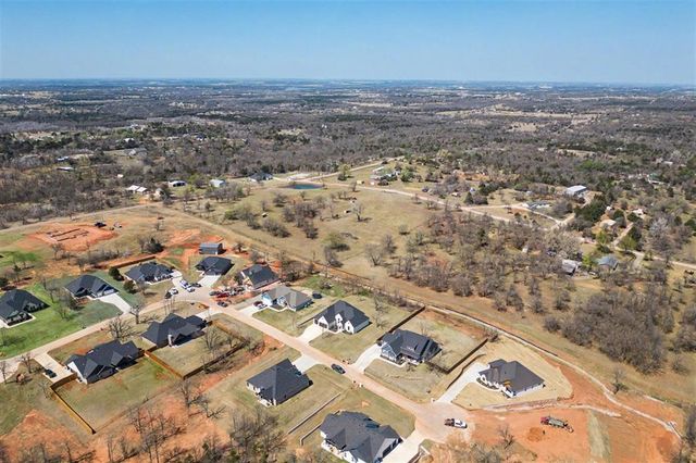 3072 Road Runner Court, Guthrie, OK 73044