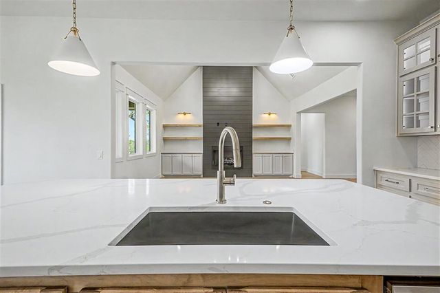 3072 Road Runner Court, Guthrie, OK 73044