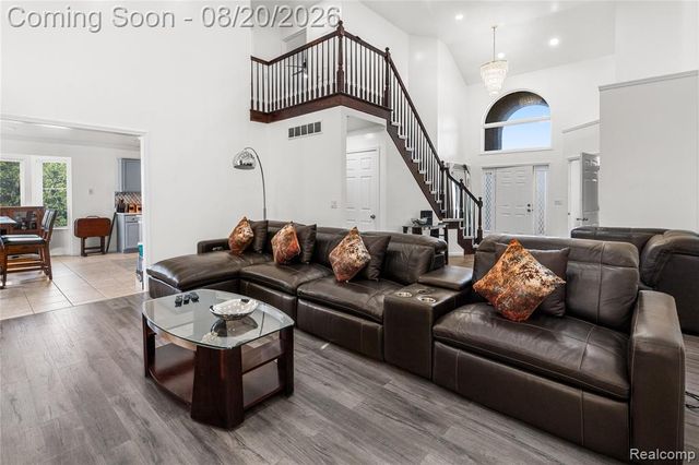52007 Plum Creek Drive, New Baltimore, MI 48047