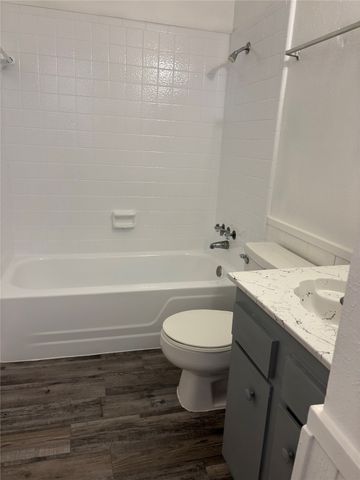 515 Uta Boulevard, Arlington, TX 76010