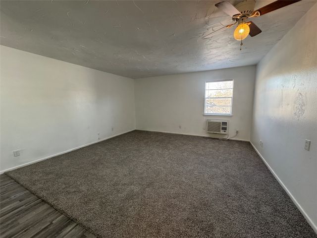 515 Uta Boulevard, Arlington, TX 76010