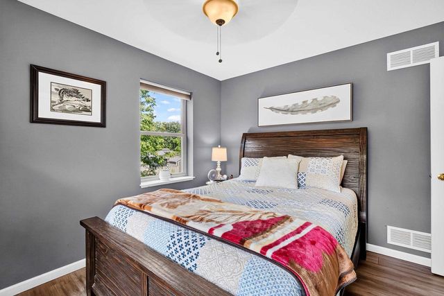 19 CORDELIA CRES, Madison, WI 53704