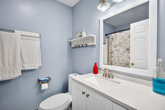 19 CORDELIA CRES, Madison, WI 53704