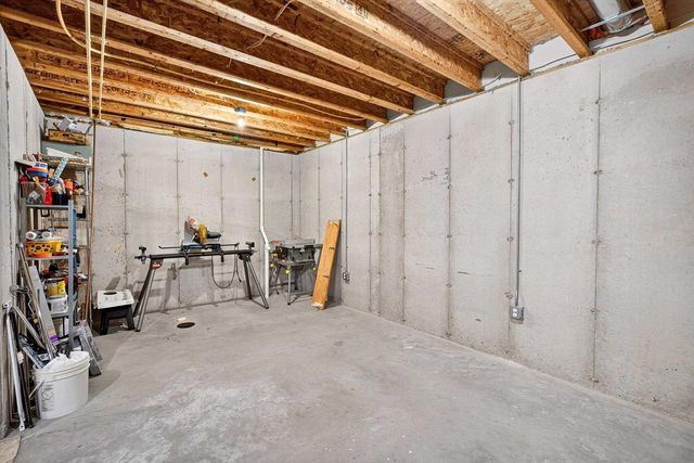 19 CORDELIA CRES, Madison, WI 53704